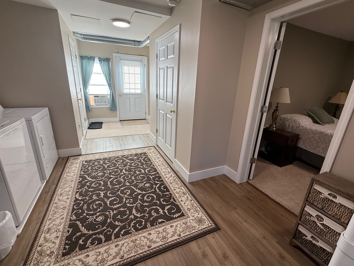 Comfort & Convenience - complete 2 bedroom house